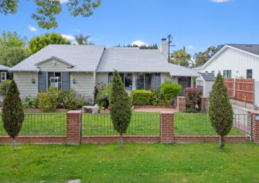 13947 Peach Grove St