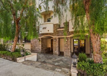 14242 Burbank Blvd #108