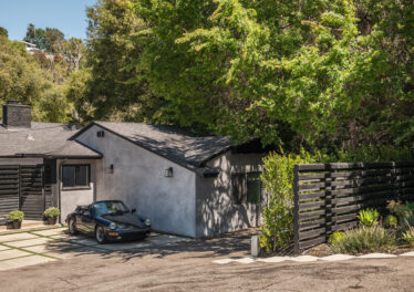 3252 Laurel Canyon Blvd