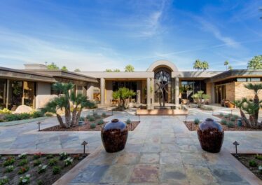 345 N Via Las Palmas