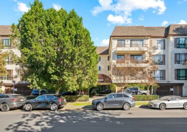 4454 Ventura Canyon Ave #106