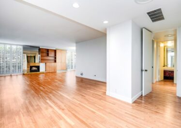 211 S Spalding Dr #107N