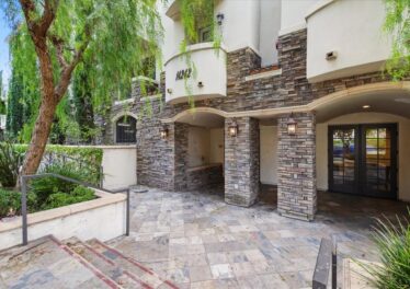 14242 Burbank Blvd #103
