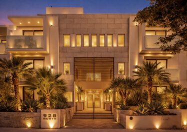 928 N Croft Ave #304