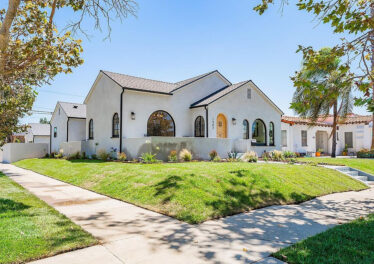 1502 S Genesee Avenue