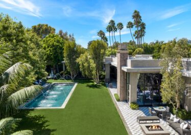 107 Delfern Dr