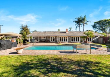 1239 Orchid Dr