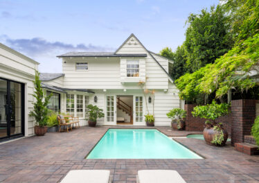 1437 Belfast Dr