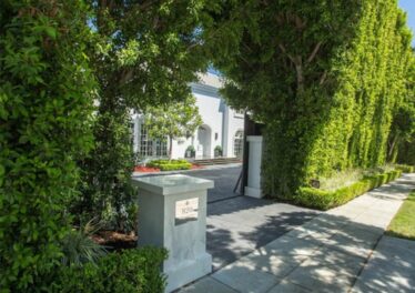 820 N Whittier Dr