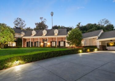 1115 N Beverly Dr