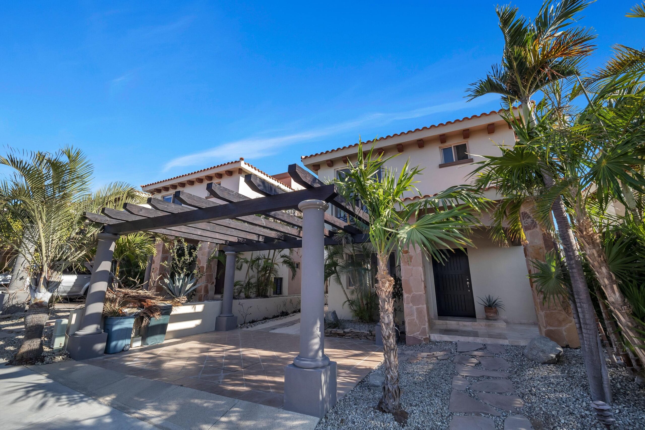 Cabo Corridor Luxury Living