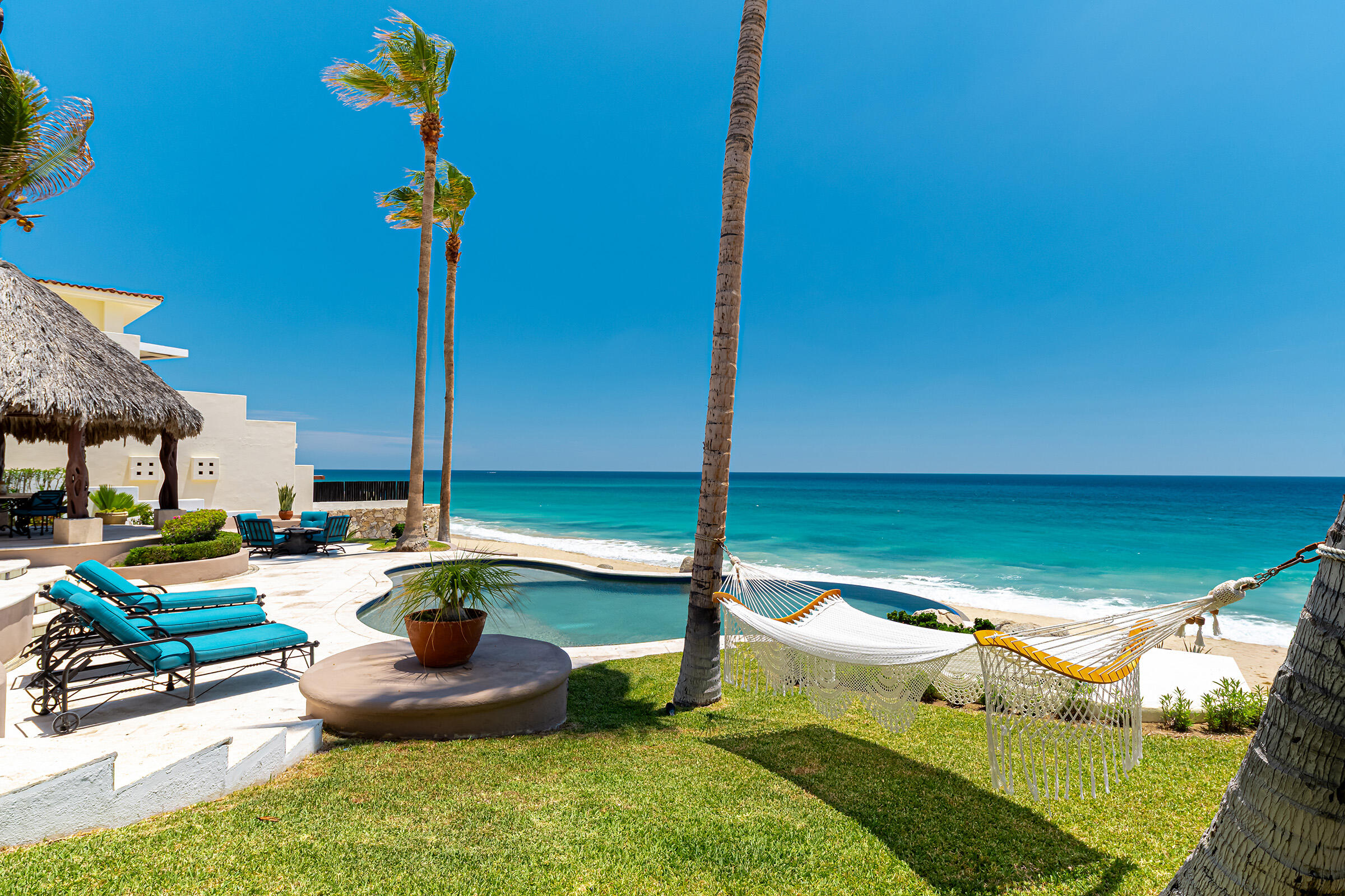 Cabo beachfront living