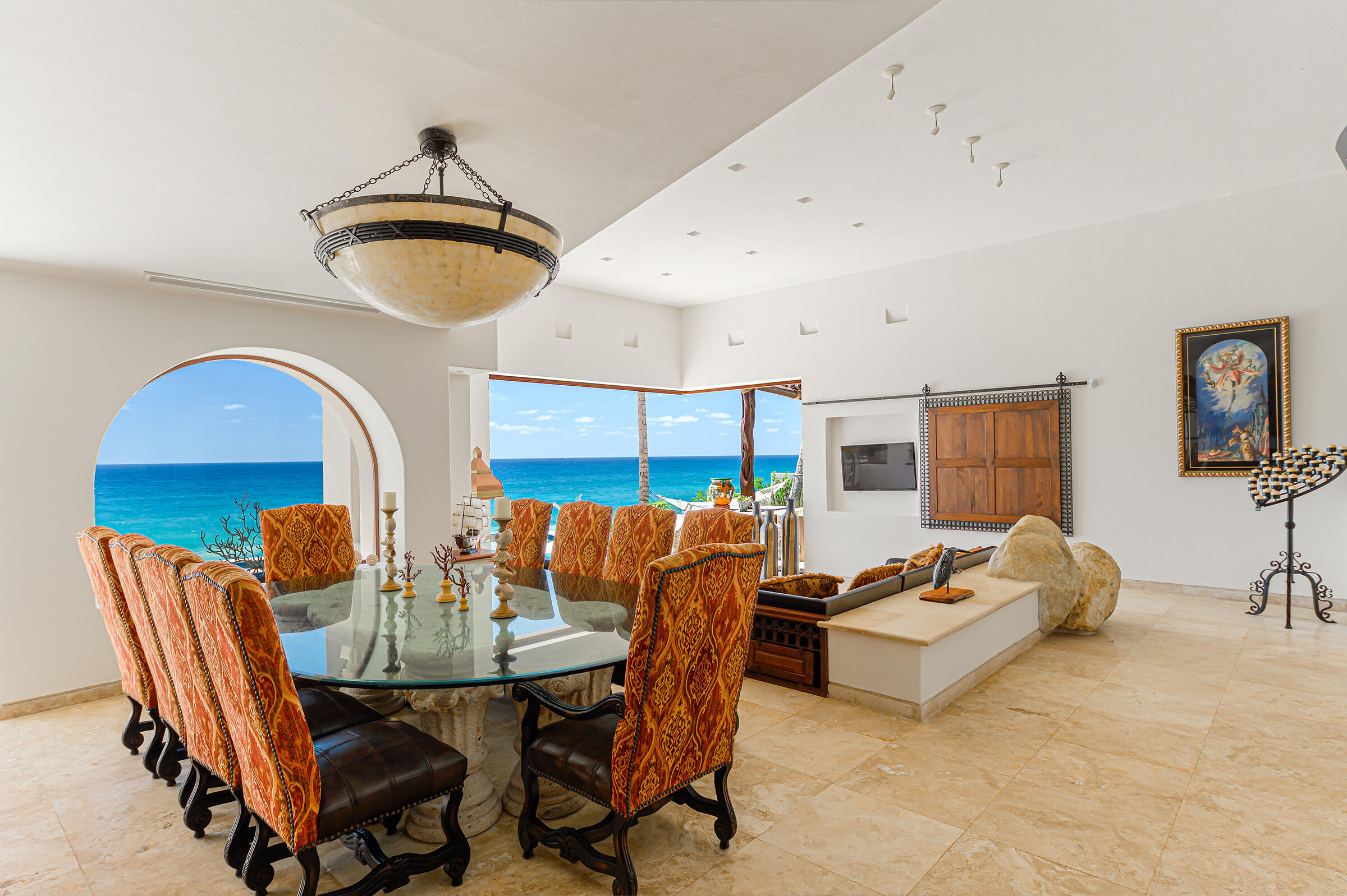 Buy property in Cabo