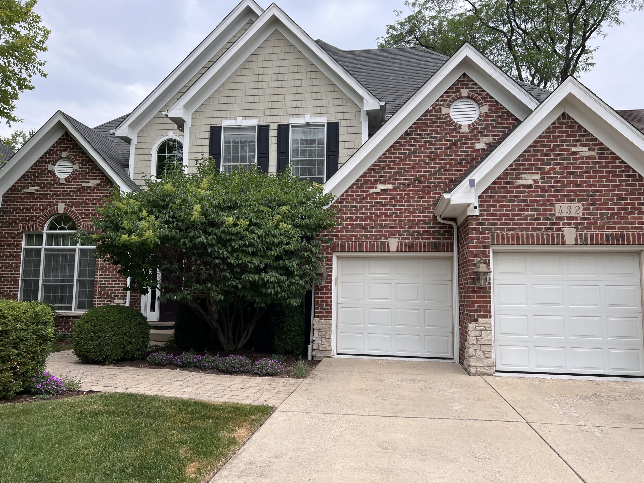 house in clarendon hills