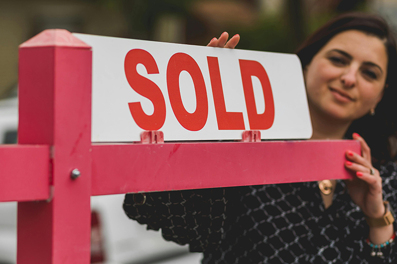 With Meltem guiding the process, sellers move from ‘For Sale’ to ‘Sold’ with confidence.