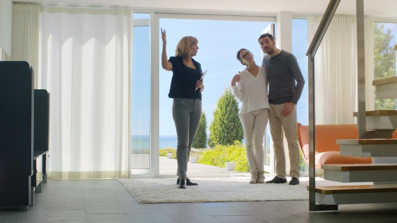 Top Neighborhoods for Luxury Buyers in St. Pete Beach 