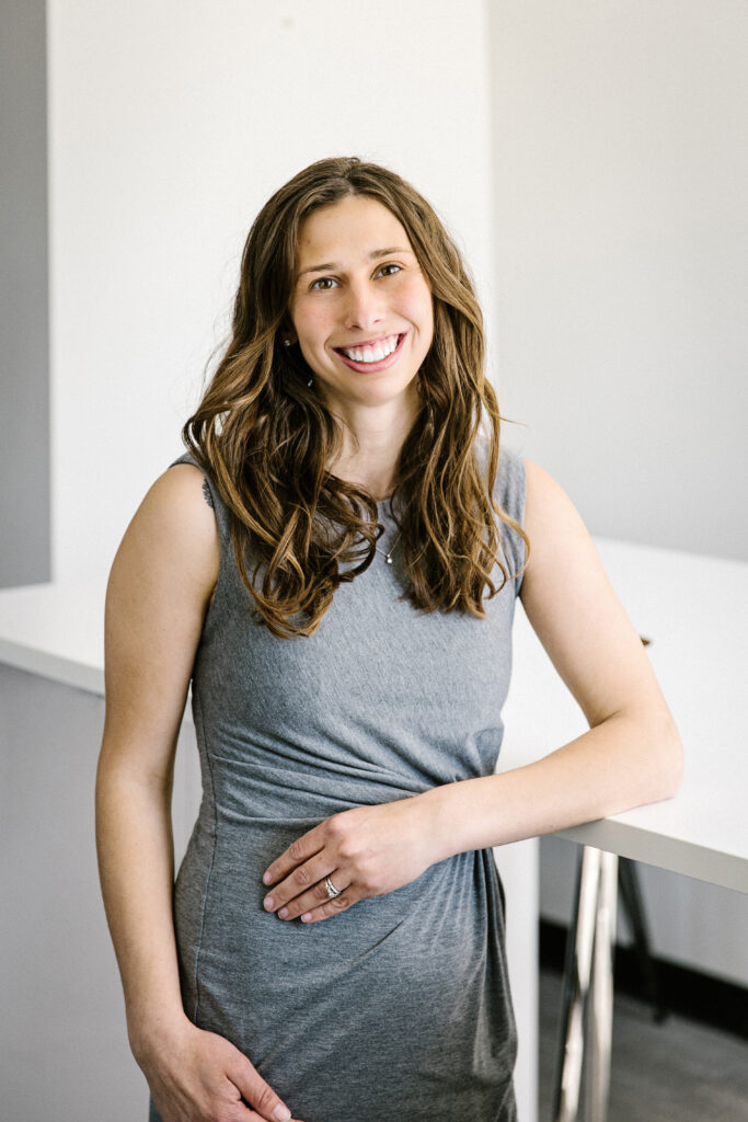 Alison Lalim Photo