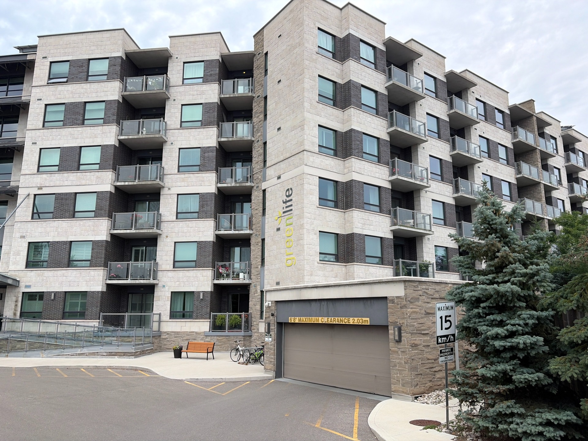 Single Condo