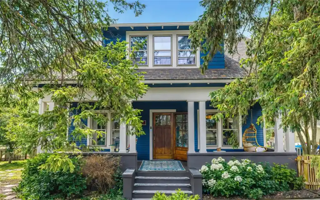 How to Prepare Your Home for a Spring Listing Without Overdoing It