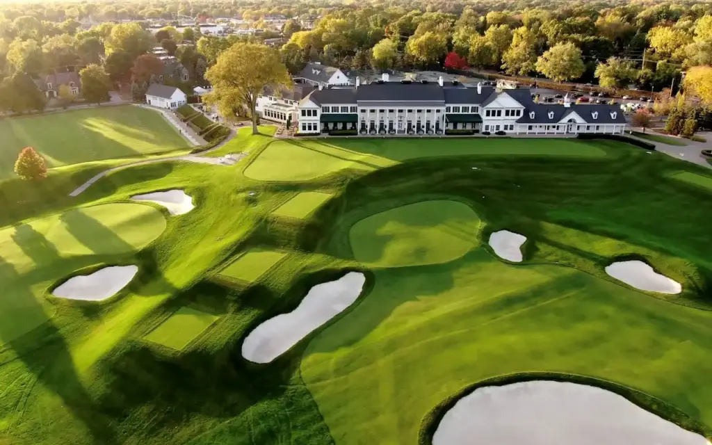 Waterfront and Golf Community Living in the Birmingham-Bloomfield Area