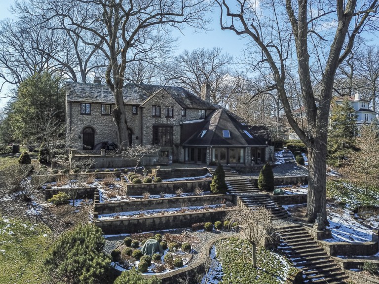 3532 Ridgewood rear extrior