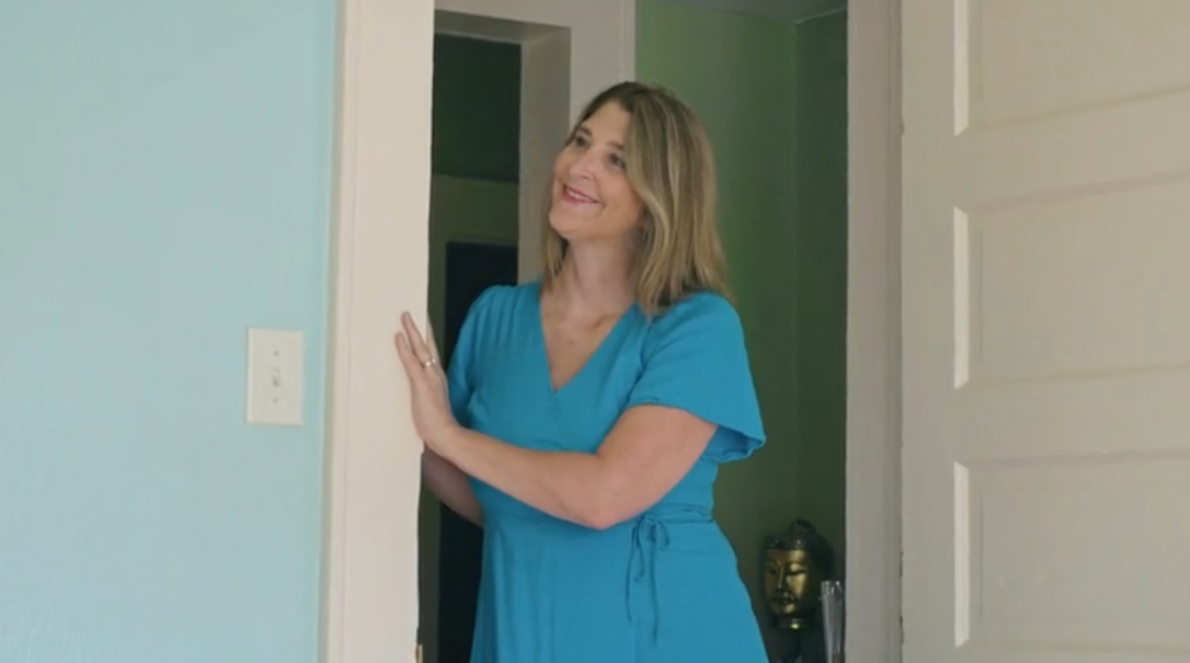 Conway South Carolina Realtor touring historical home