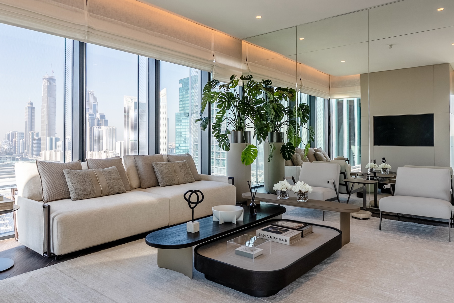 ZA’ABEEL FIRST | 3BR Residence | Burj Khalifa & Park Views Slide Image