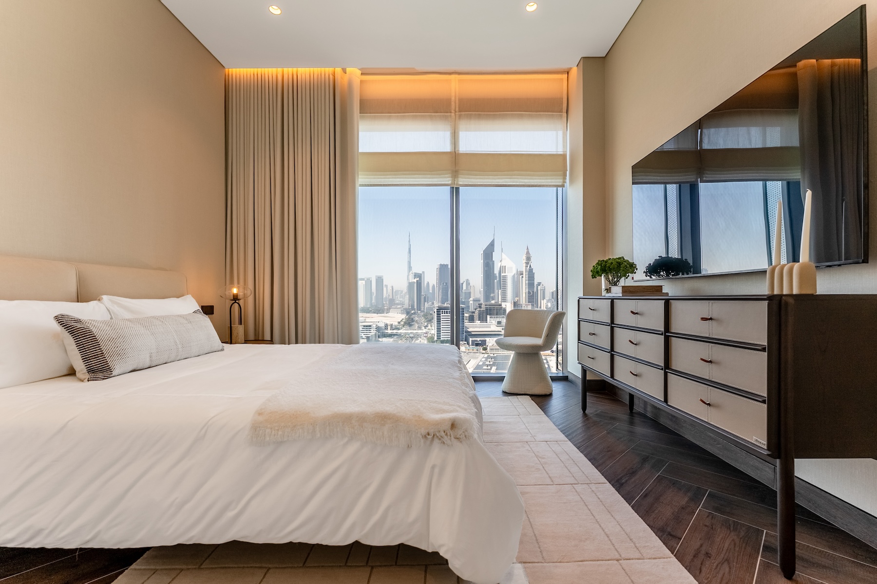 ZA’ABEEL FIRST | 3BR Residence | Burj Khalifa & Park Views Slide Image
