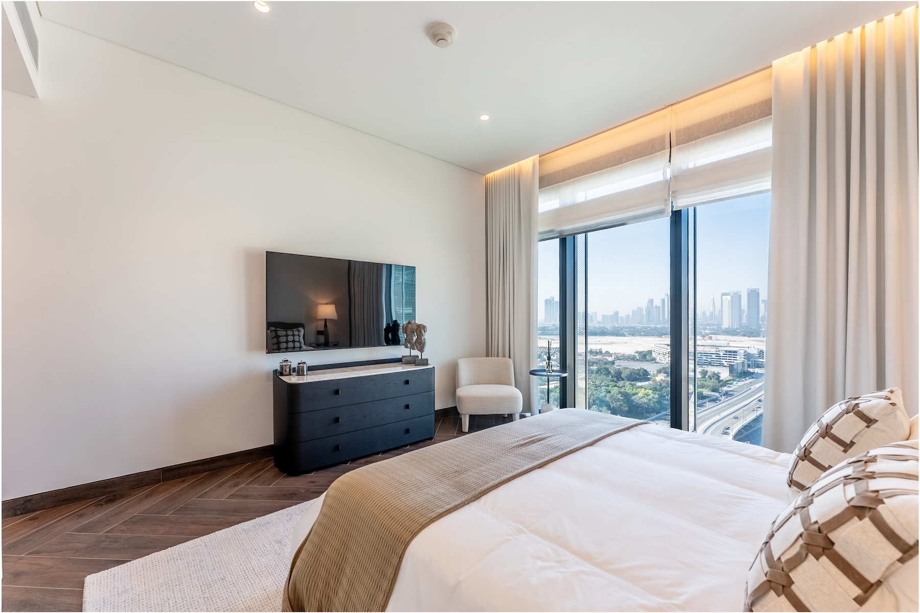 ZA’ABEEL FIRST | 3BR Residence | Burj Khalifa & Park Views Slide Image