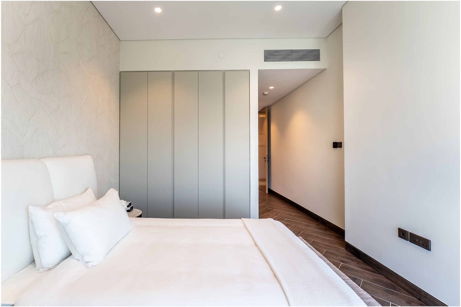 ZA’ABEEL FIRST | 3BR Residence | Burj Khalifa & Park Views Slide Image