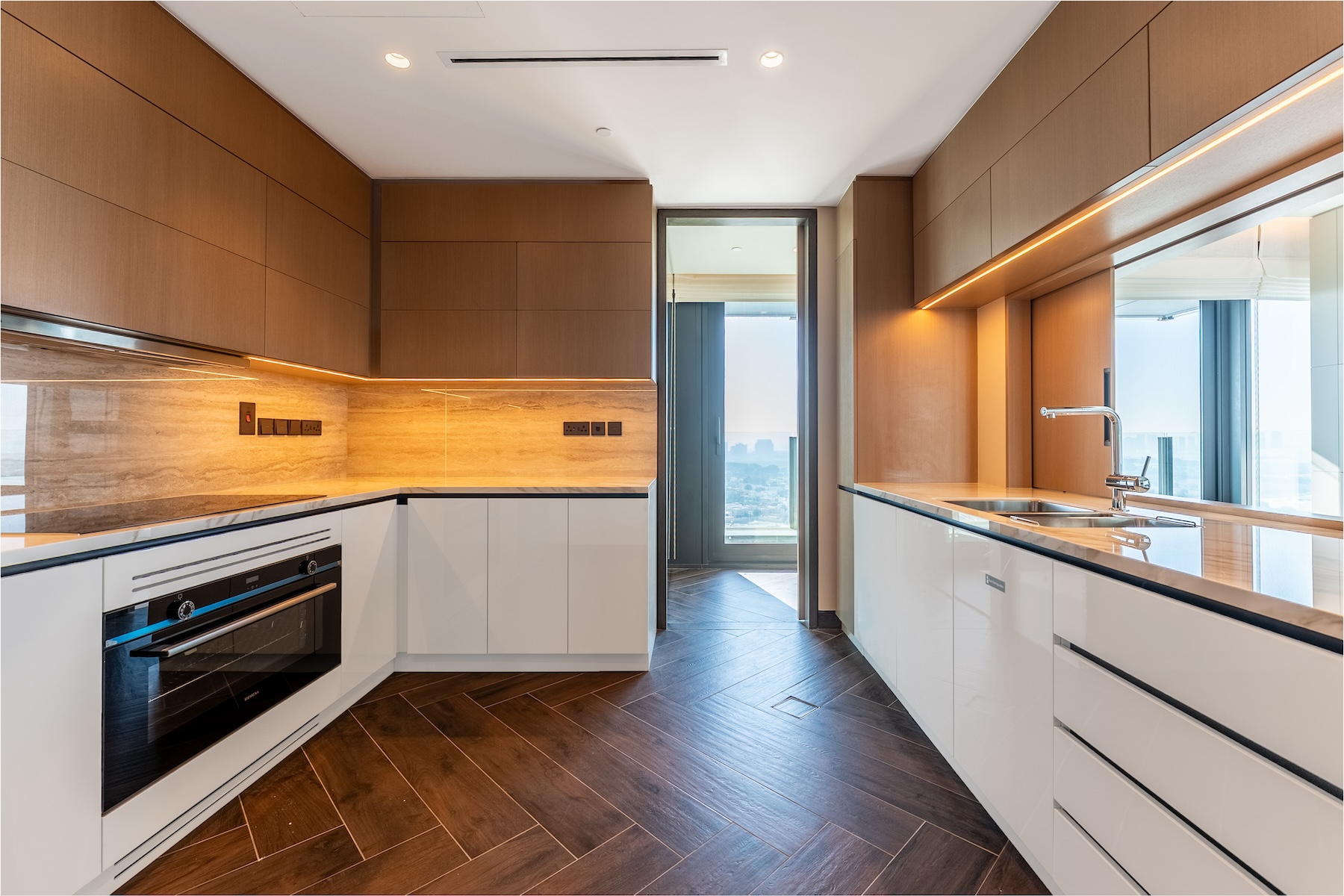 ZA’ABEEL FIRST | 3BR Residence | Burj Khalifa & Park Views Slide Image