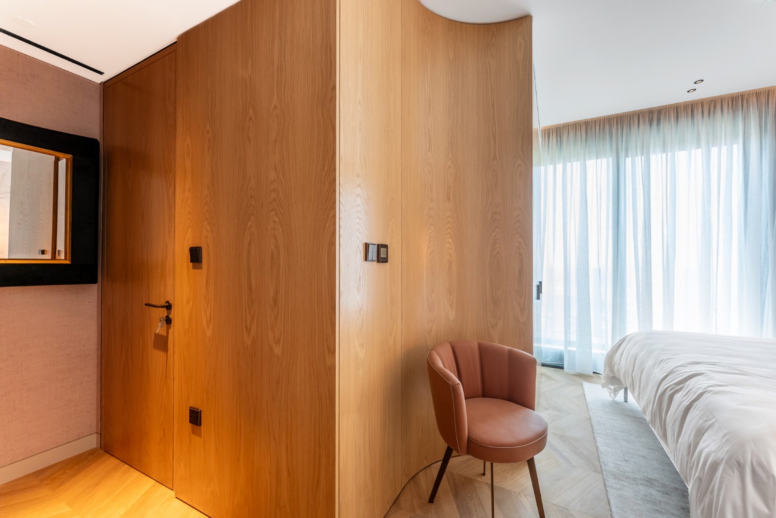 ZA’ABEEL FIRST | Bespoke 3BR Duplex | Exclusive Landmark Residence Slide Image