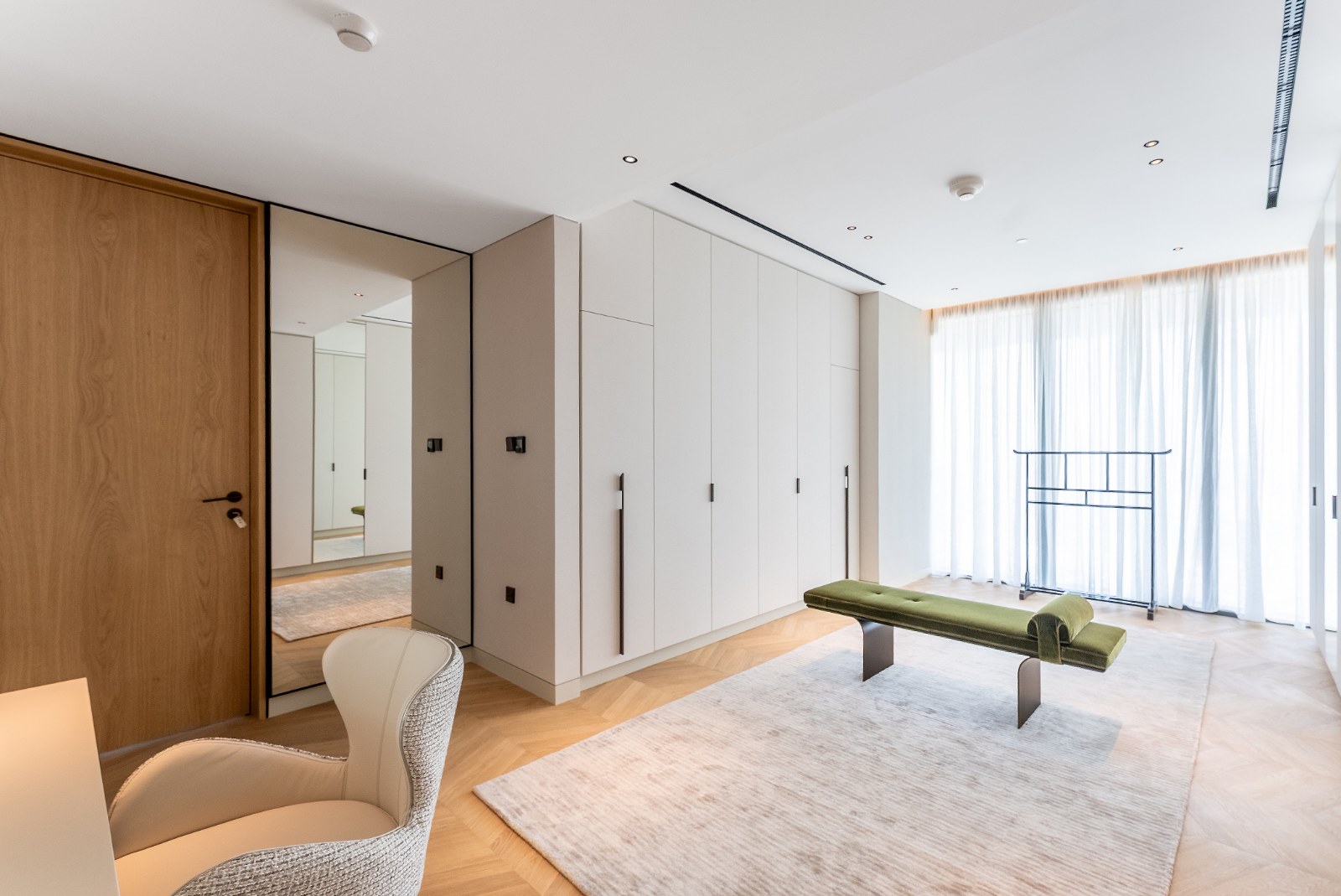 ZA’ABEEL FIRST | Bespoke 3BR Duplex | Exclusive Landmark Residence Slide Image