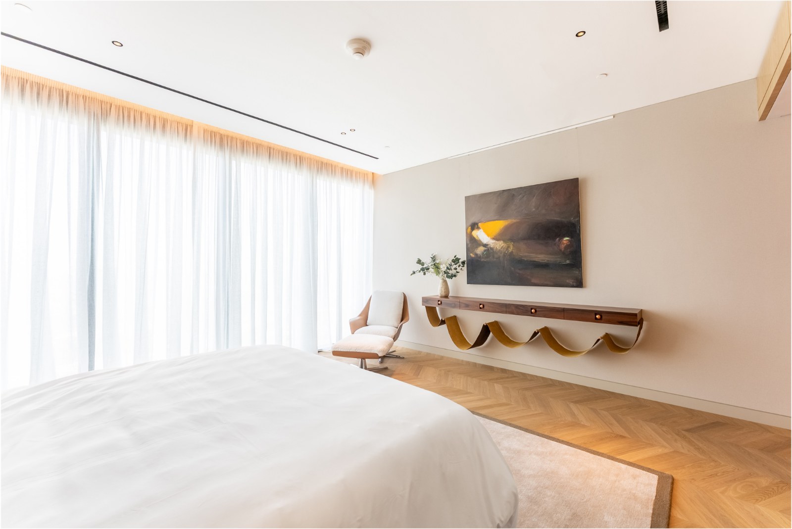 ZA’ABEEL FIRST | Bespoke 3BR Duplex | Exclusive Landmark Residence Slide Image