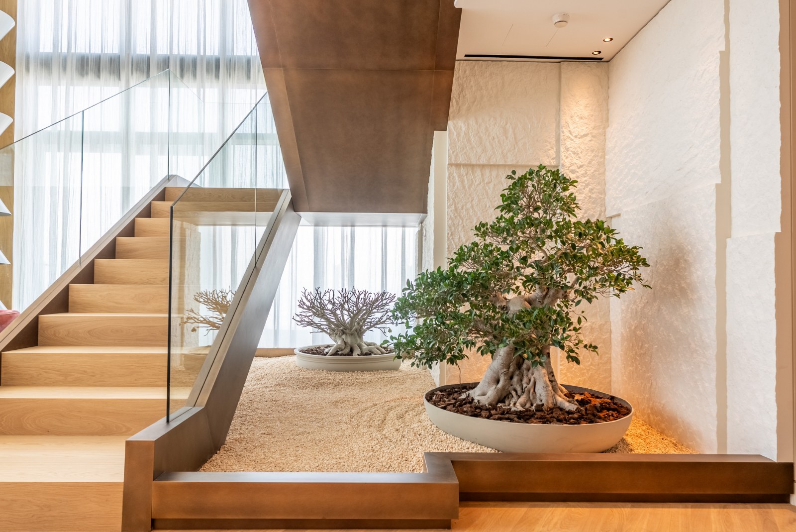 ZA’ABEEL FIRST | Bespoke 3BR Duplex | Exclusive Landmark Residence Slide Image