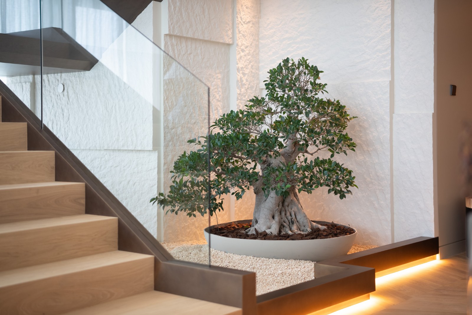 ZA’ABEEL FIRST | Bespoke 3BR Duplex | Exclusive Landmark Residence Slide Image