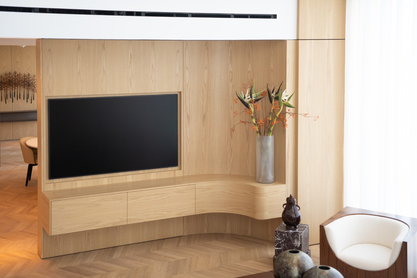 ZA’ABEEL FIRST | Bespoke 3BR Duplex | Exclusive Landmark Residence Slide Image