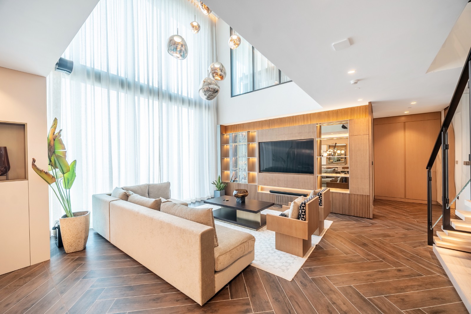 ZA’ABEEL FIRST | 2BR Duplex | Park & Dubai Frame Views Slide Image