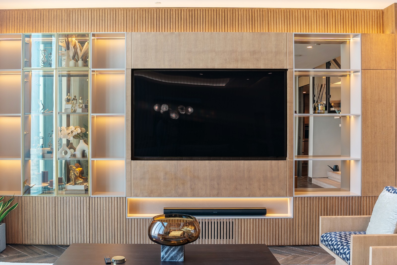 ZA’ABEEL FIRST | 2BR Duplex | Park & Dubai Frame Views Slide Image