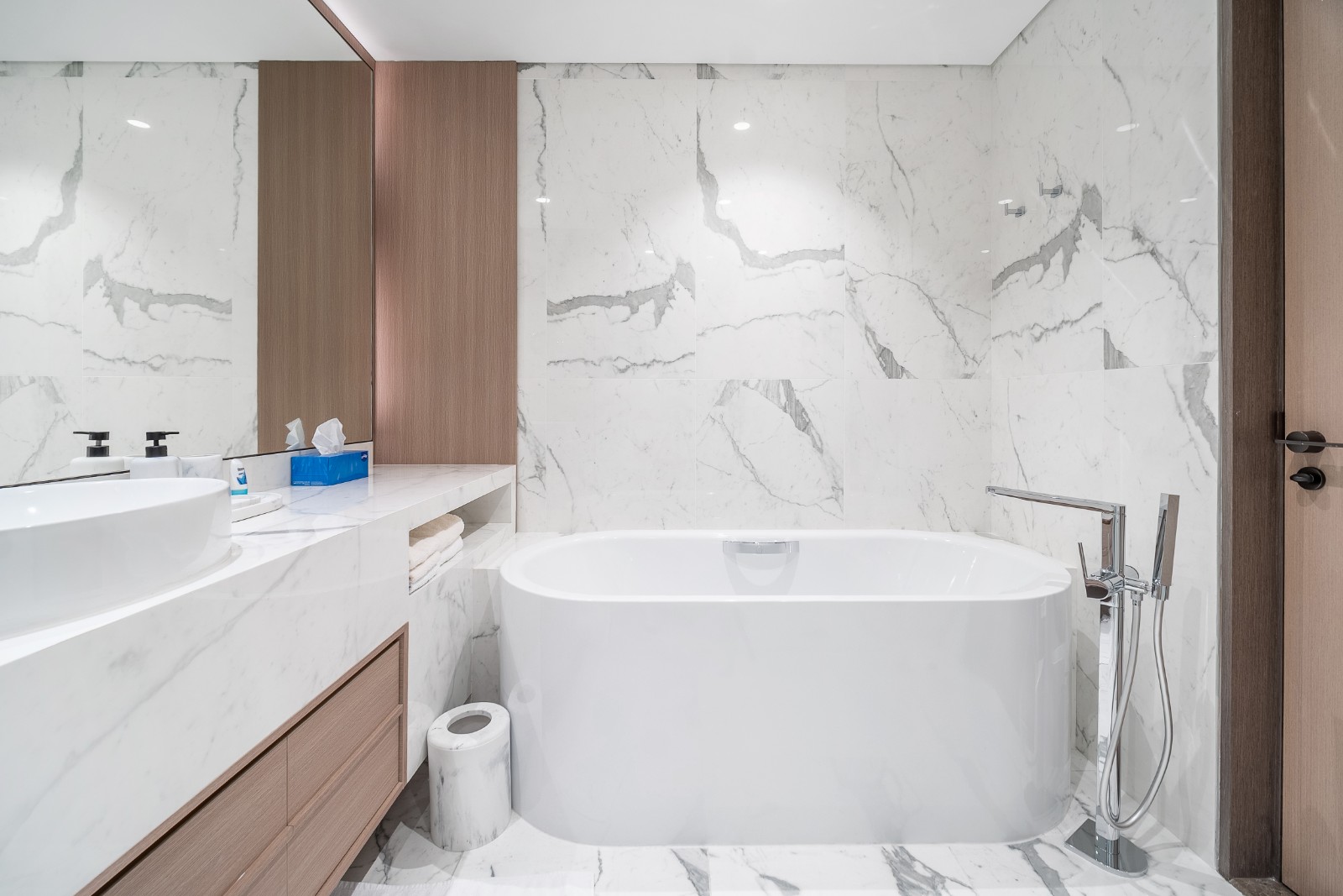 ZA’ABEEL FIRST | 2BR Duplex | Park & Dubai Frame Views Slide Image