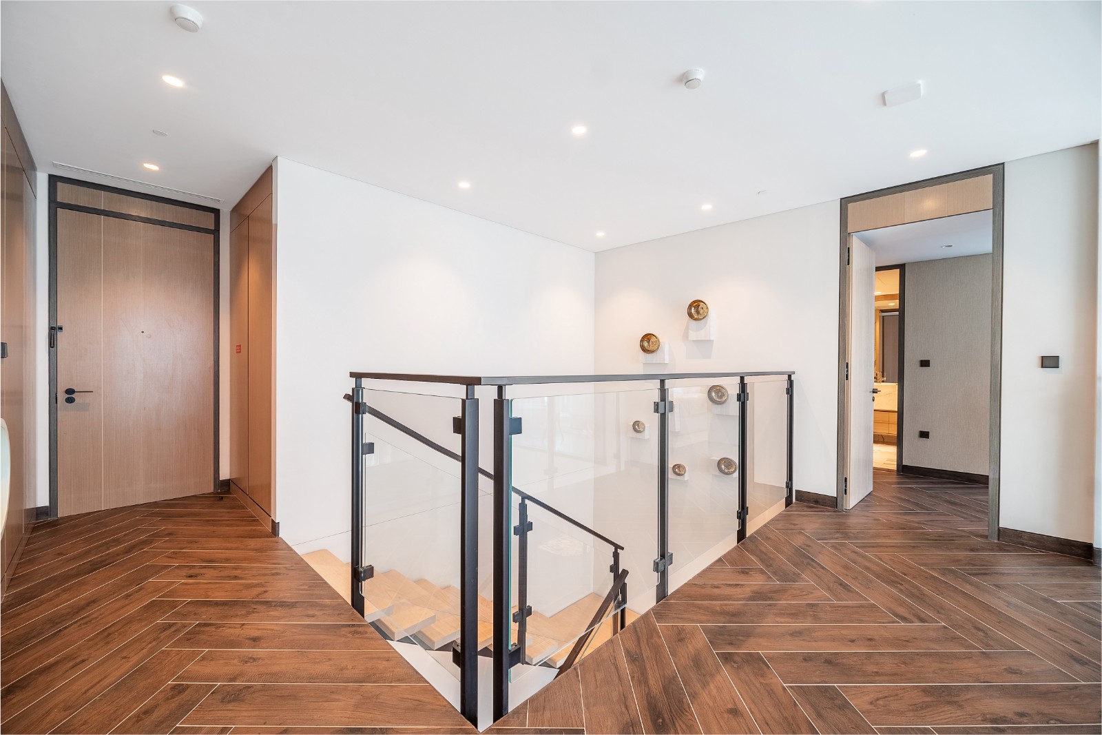 ZA’ABEEL FIRST | 2BR Duplex | Park & Dubai Frame Views Slide Image