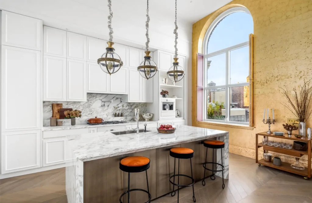 108 Leonard kitchen and breakfast bar