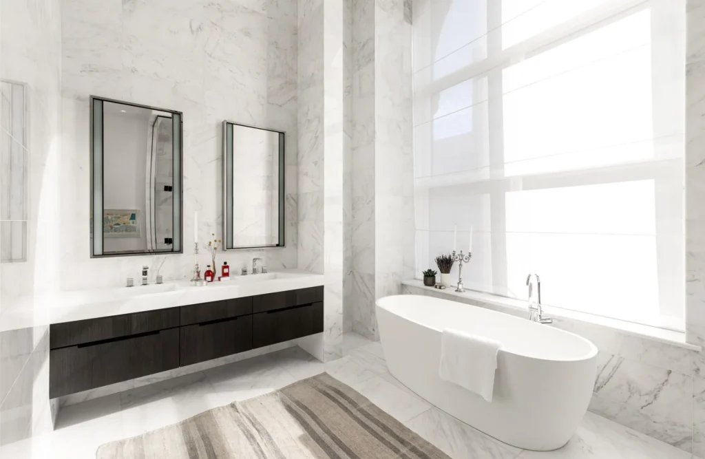 108 Leonard Bathroom Suite