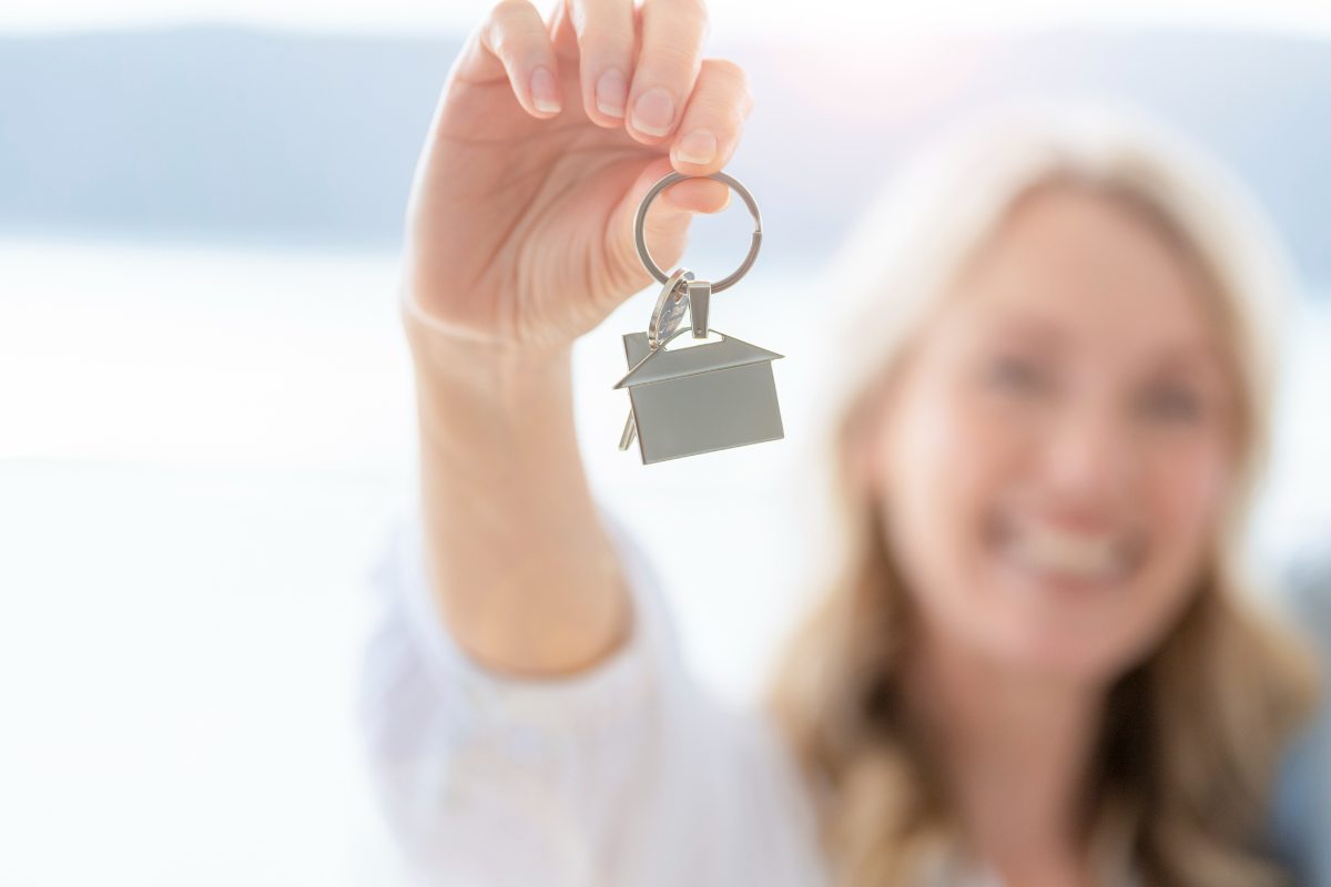 Select an agent & price