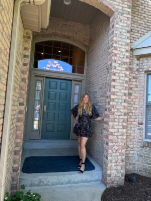 chrissie-at-front-door
