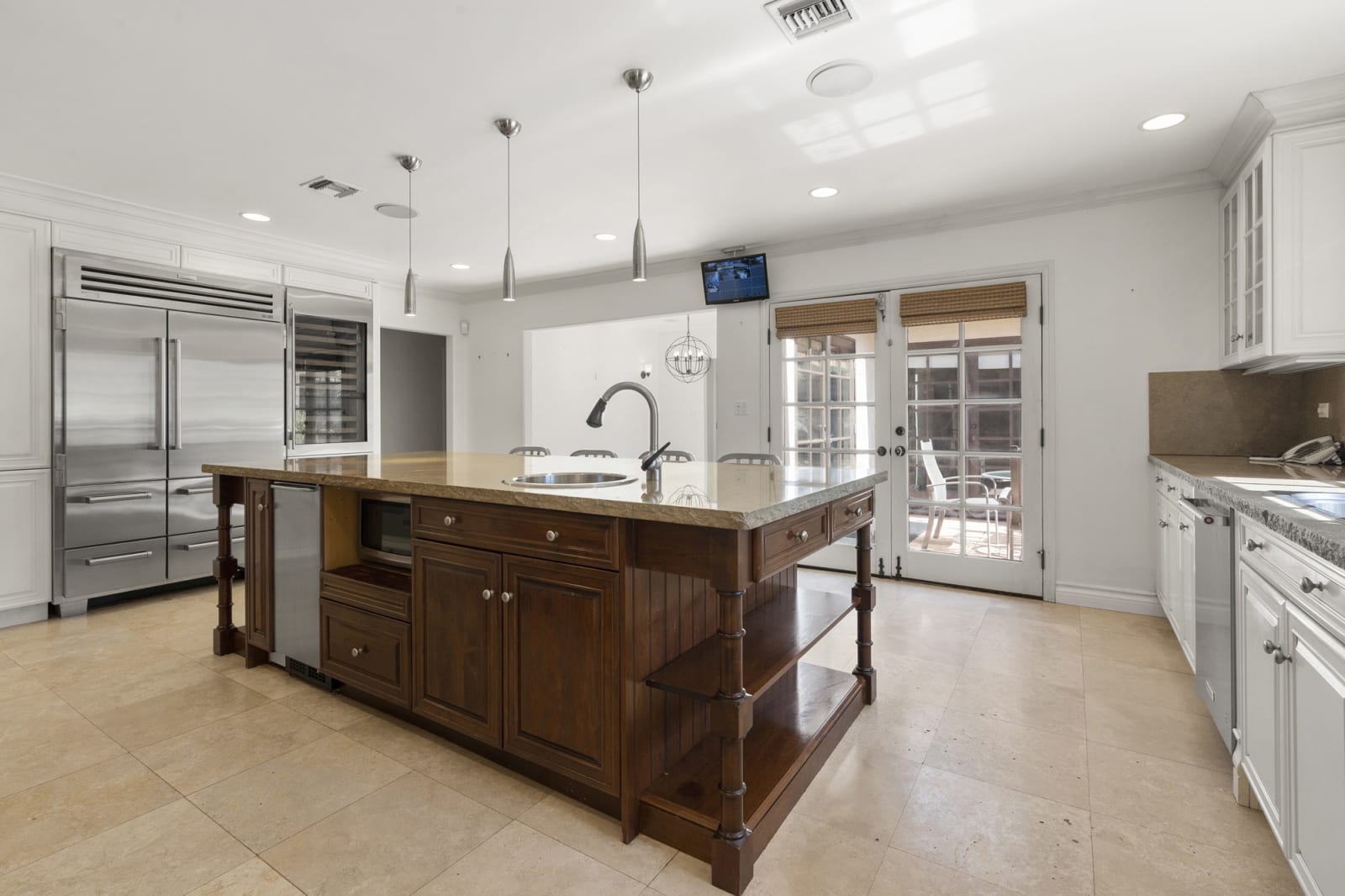 listing-img