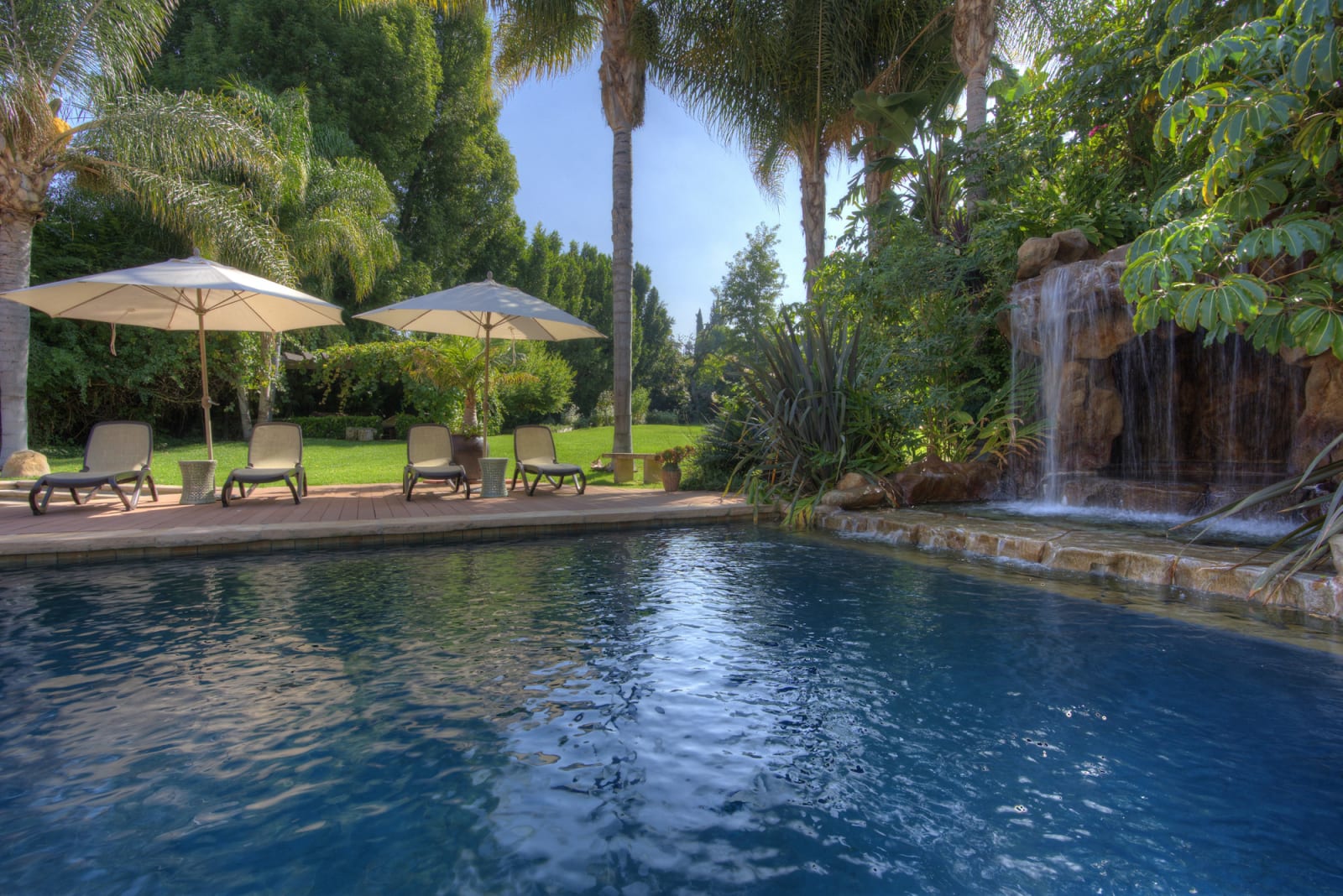 listing-img