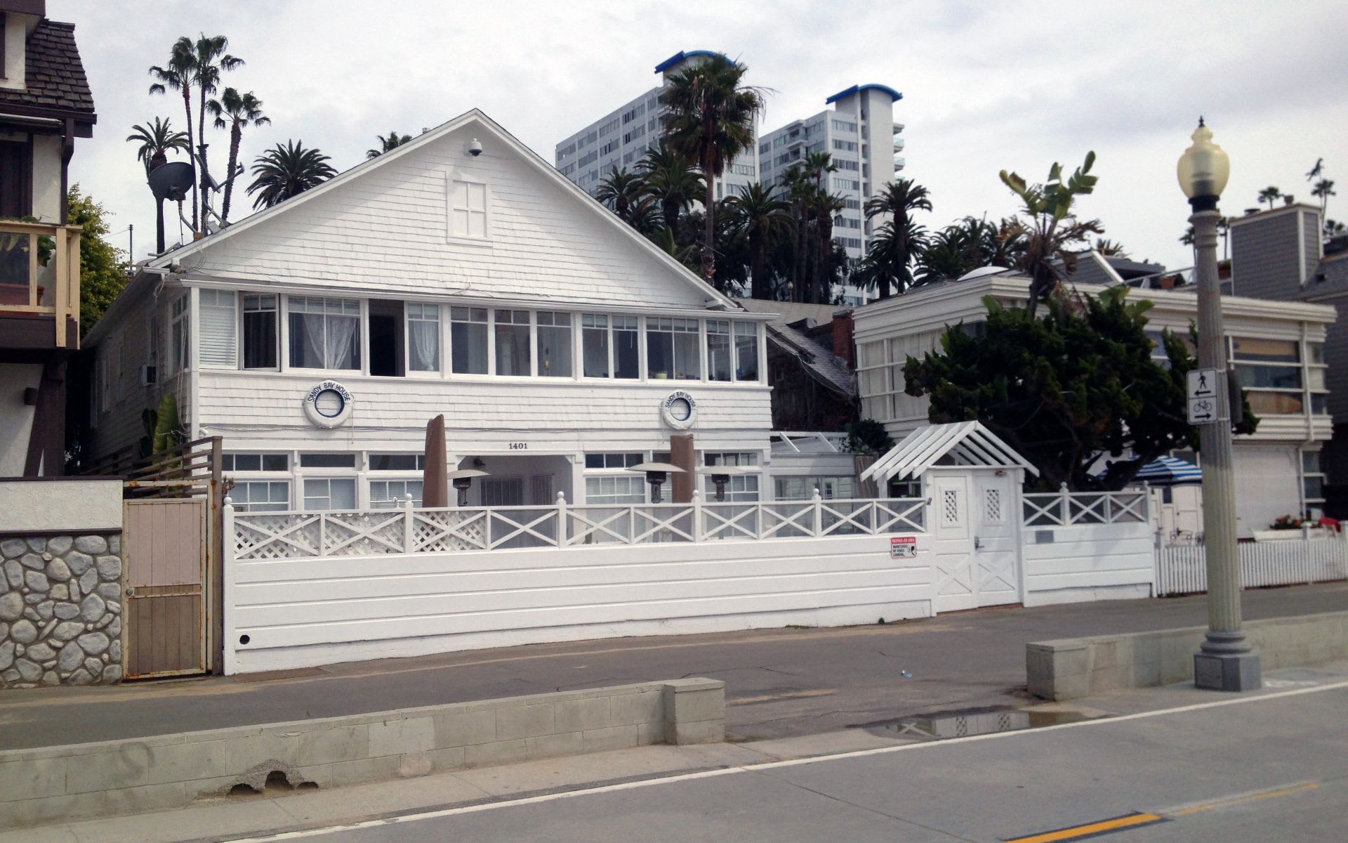 listing-img