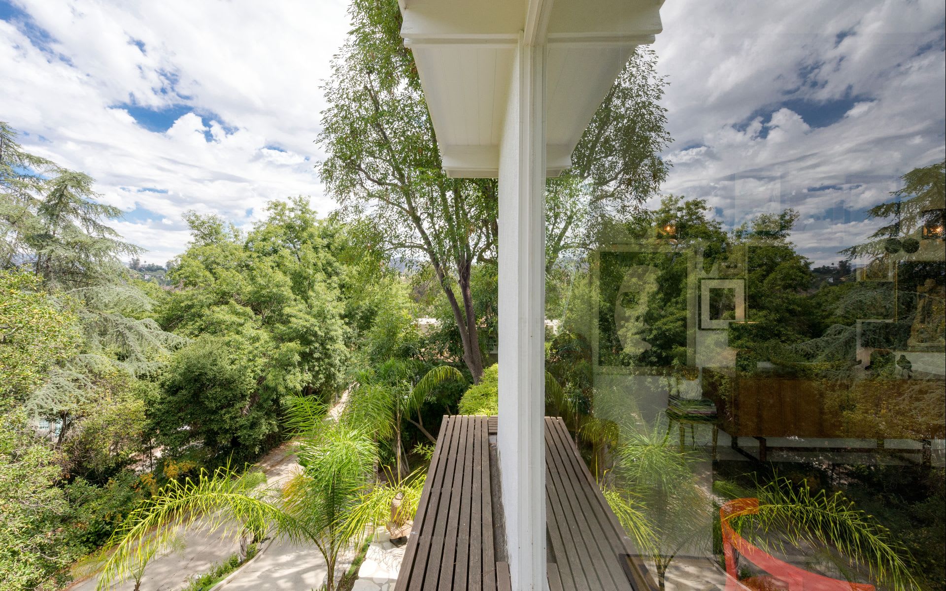 listing-img