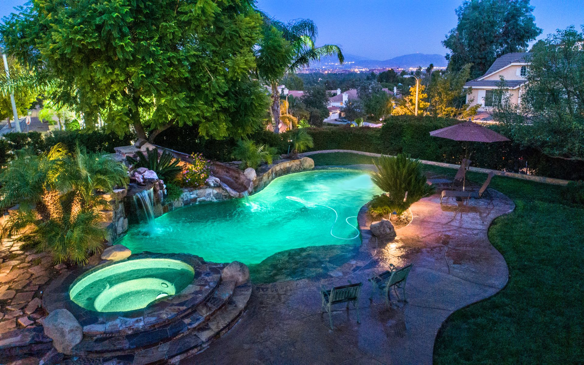 listing-img